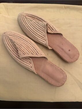 Slip on raffia mules textured woven design